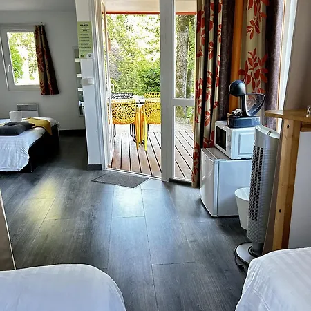 Les Du Perigord 3*