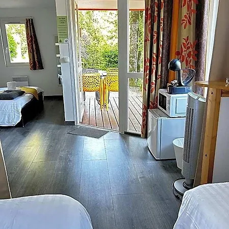 Les Du Perigord Üdülőpark 3*