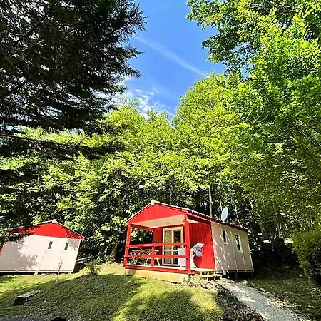 Les Du Perigord Üdülőpark 3*