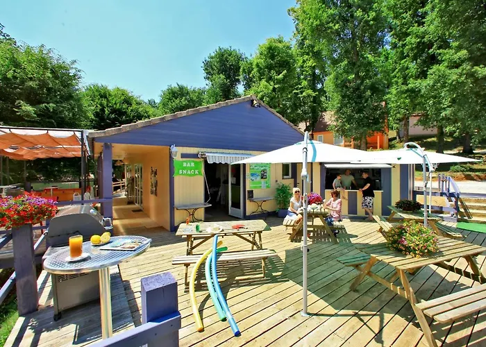 Feriepark Les Du Perigord 3*