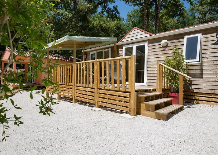 Les Du Perigord 3* Sarlat