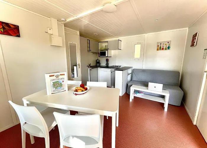 Les Du Perigord Feriepark 3*